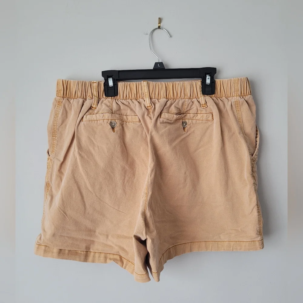 Old Navy Everyday Shorts - Picture 2 of 2